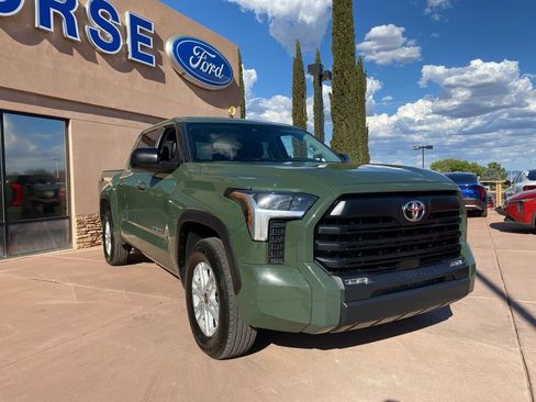 Used 2023 Toyota Tundra SR5 w/ SR5 Premium Package RWD image 10