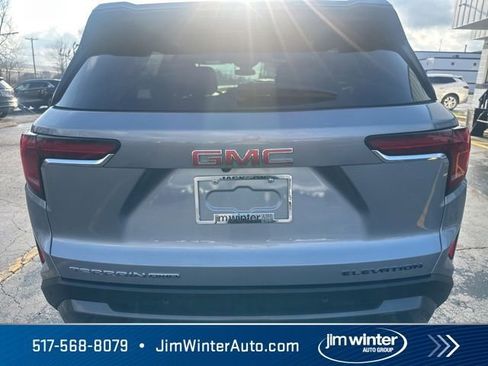 Used 2025 GMC Terrain Elevation AWD/4WD image 9