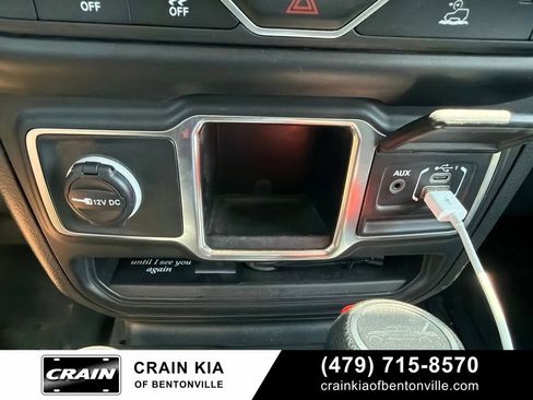 Used 2023 Jeep Gladiator Sport AWD/4WD image 23