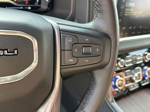 Certified 2024 GMC Yukon Denali Ultimate image 29