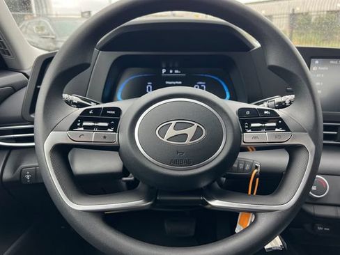 New 2026 Hyundai Elantra SE FWD image 20
