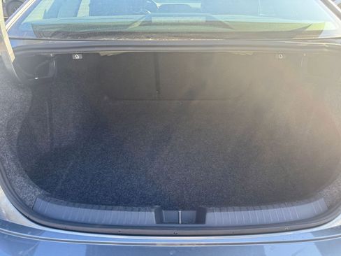 Used 2025 Volkswagen Jetta SE image 31