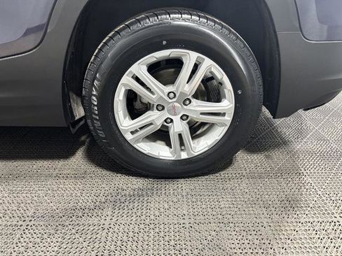 Used 2019 GMC Terrain SLE w/ Driver Convenience Package image 18