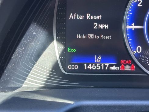 Used 2020 Lexus ES 350 w/ Accessory Package 2 image 4