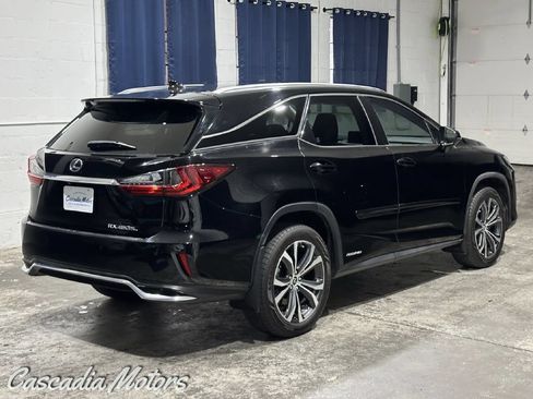 Used 2020 Lexus RX 450hL AWD w/ Premium Package image 7