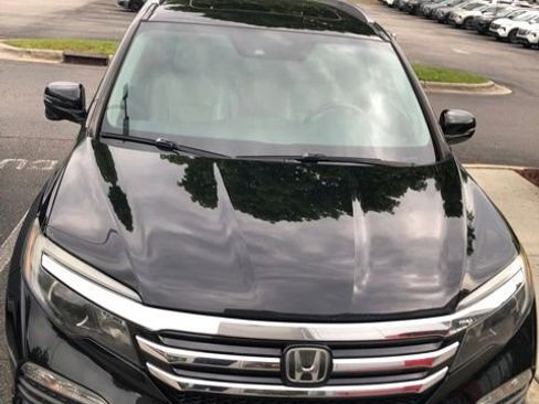 Used 2016 Honda Pilot Touring image 4