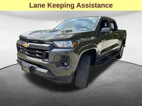 Used 2023 Chevrolet Colorado LT w/ LT Convenience Package AWD/4WD image 5