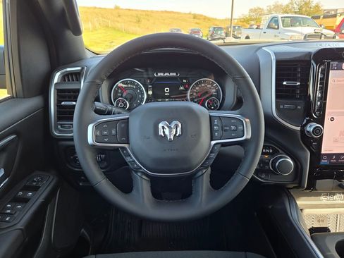 New 2026 RAM 1500 Big Horn AWD/4WD image 17