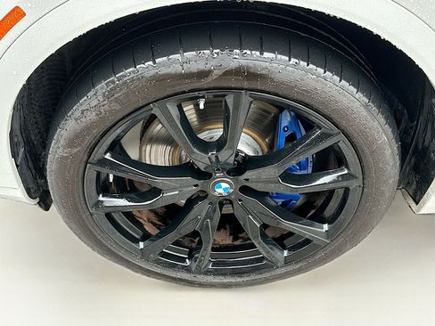 Certified 2024 BMW X7 xDrive40i w/ Executive Package AWD/4WD image 32