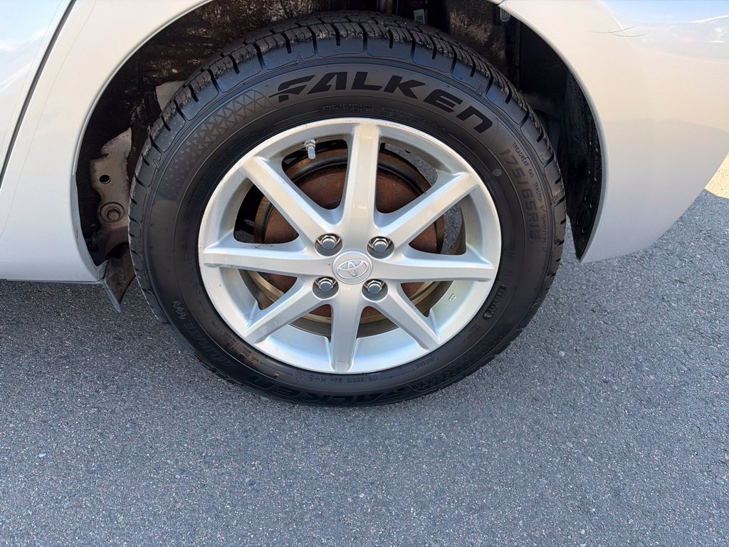 Used 2015 Toyota Prius C Three FWD image 30