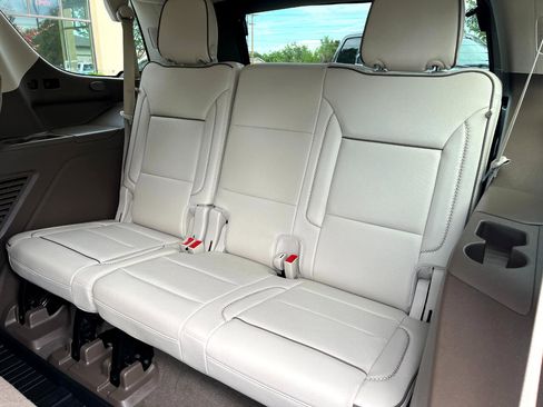 Used 2021 GMC Yukon Denali image 6