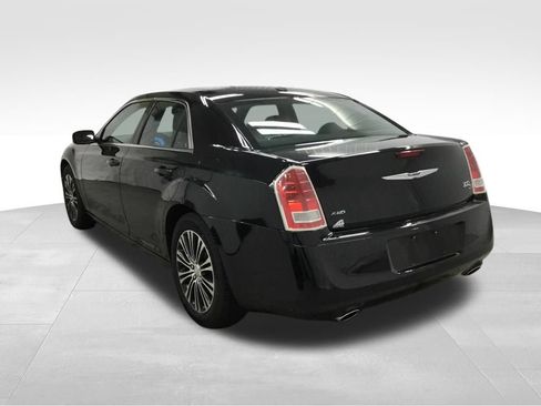 Used 2013 Chrysler 300 S w/ Luxury Group AWD/4WD image 16