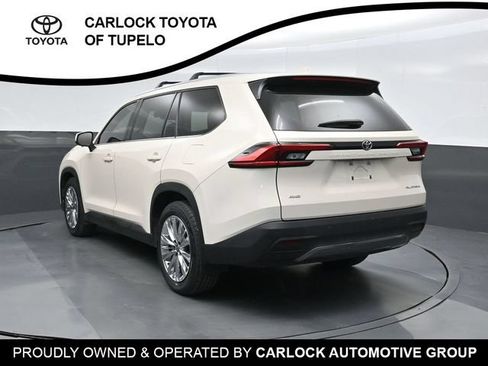 Used 2024 Toyota Grand Highlander AWD image 11