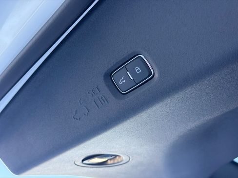 New 2026 Lincoln Navigator Reserve AWD/4WD image 9