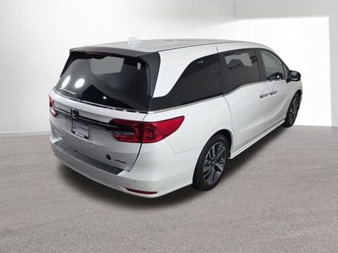 Used 2024 Honda Odyssey Touring image 43