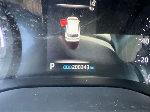 Used 2022 Toyota Sienna XLE w/ XLE Plus Package FWD image 13