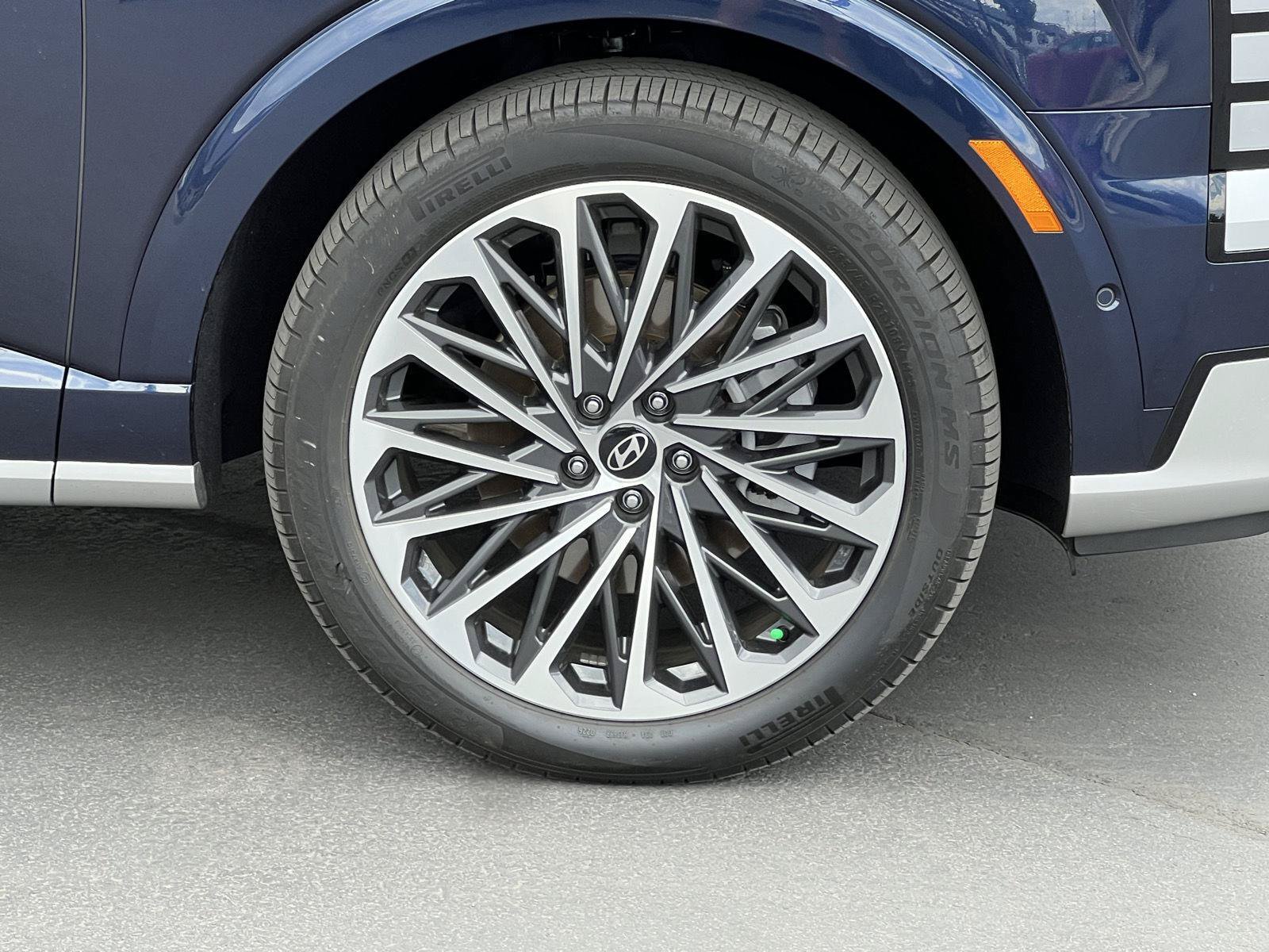 Certified 2026 Hyundai Palisade Calligraphy AWD/4WD image 23