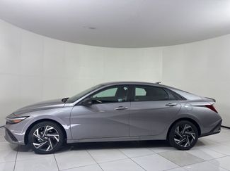 New 2025 Hyundai Elantra SEL FWD video 2