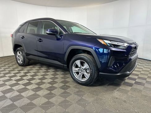 Used 2023 Toyota RAV4 XLE w/ Convenience Package image 2