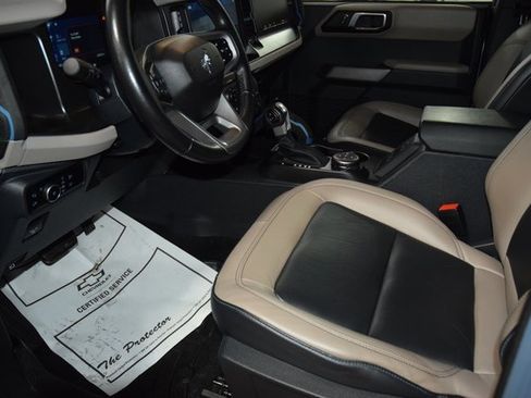 Used 2023 Ford Bronco Wildtrak image 42