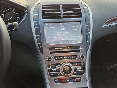 Used 2020 Lincoln MKZ Reserve w/ Elements Package image 23