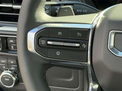 New 2026 GMC Yukon Elevation image 9