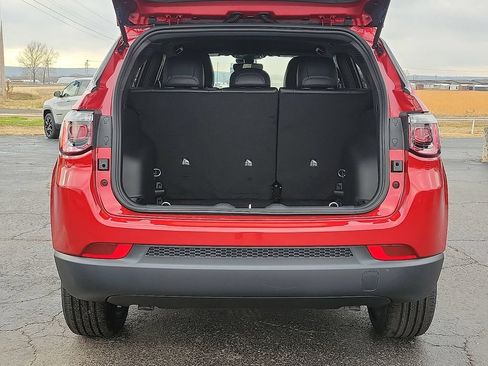 New 2026 Jeep Compass Latitude AWD/4WD image 9