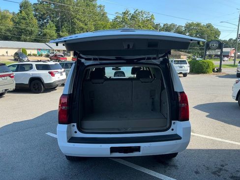 Used 2018 Chevrolet Tahoe LS RWD image 4