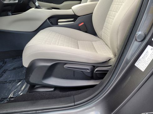 Certified 2024 Honda HR-V LX image 14