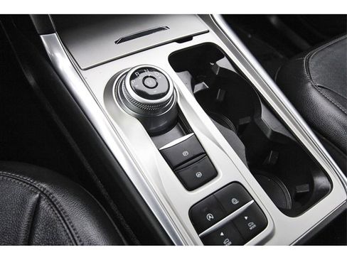 Used 2020 Ford Explorer Limited image 28