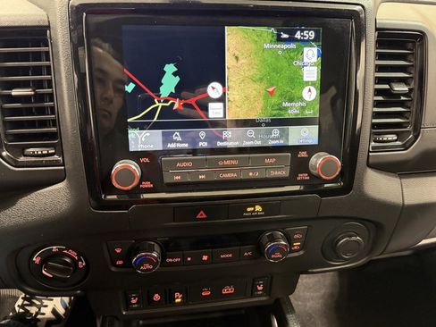 Used 2022 Nissan Frontier PRO-4X w/ Pro-4X Premium Package image 13