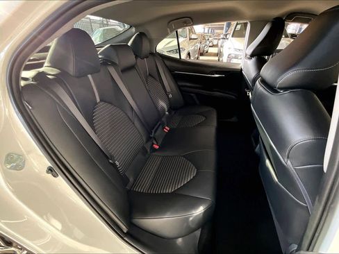 Used 2021 Toyota Camry SE w/ Convenience Package image 20