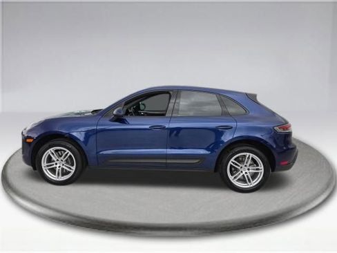 Used 2024 Porsche Macan image 17