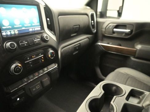 Used 2023 Chevrolet Silverado 3500 LT AWD/4WD image 28