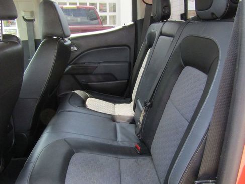 Used 2016 Chevrolet Colorado Z71 AWD/4WD image 7