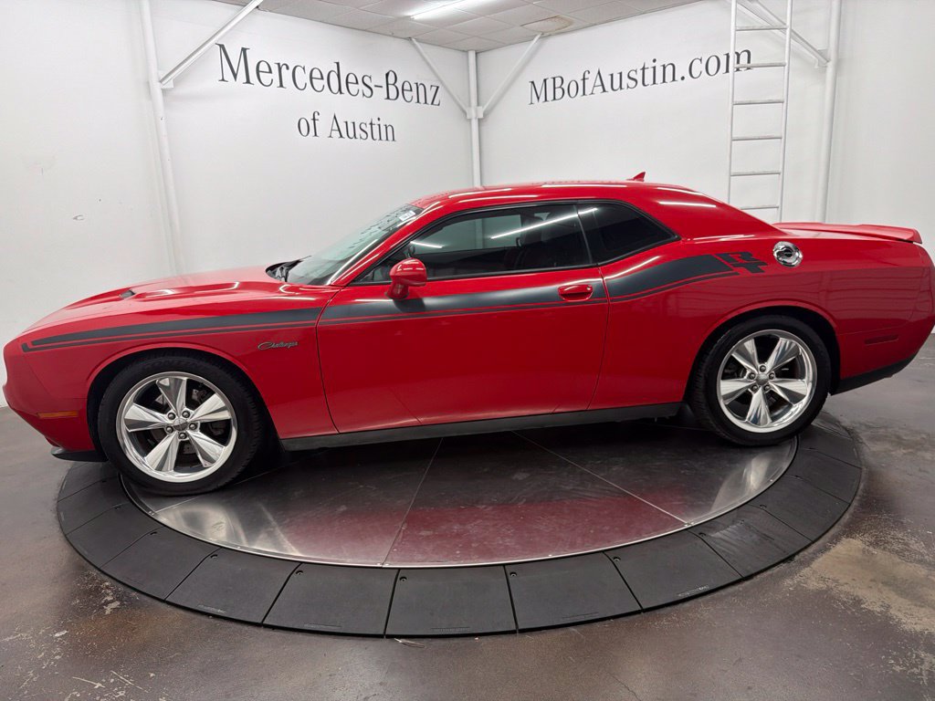 Used 2016 Dodge Challenger R/T Plus RWD image 4