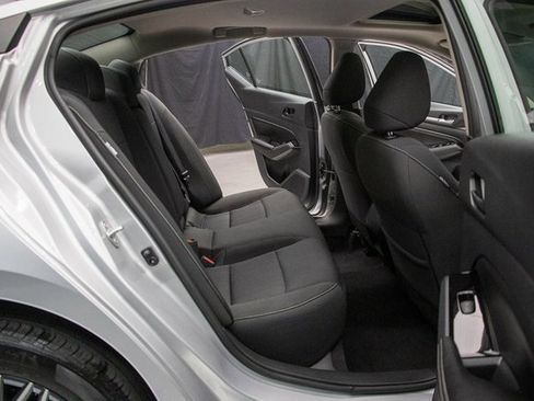 Used 2023 Nissan Altima 2.5 SV w/ SV Premium Package image 18