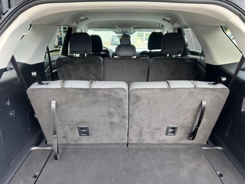 Certified 2025 Ford Explorer Active AWD/4WD image 30