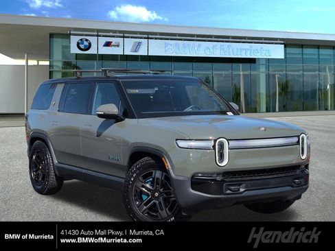 Used 2026 Rivian R1S Premium AWD/4WD image 1