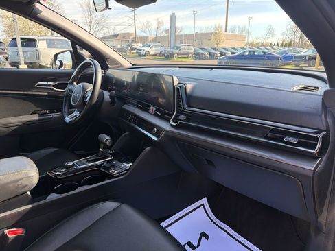Certified 2023 Kia Sportage X-Line image 12