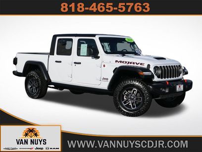 Used 2025 Jeep Gladiator Mojave w/ Convenience Group