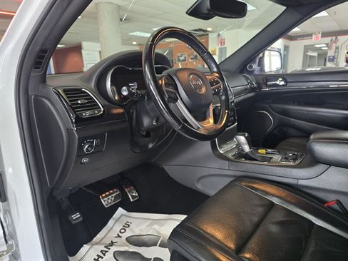 Used 2020 Jeep Grand Cherokee High Altitude AWD/4WD image 8