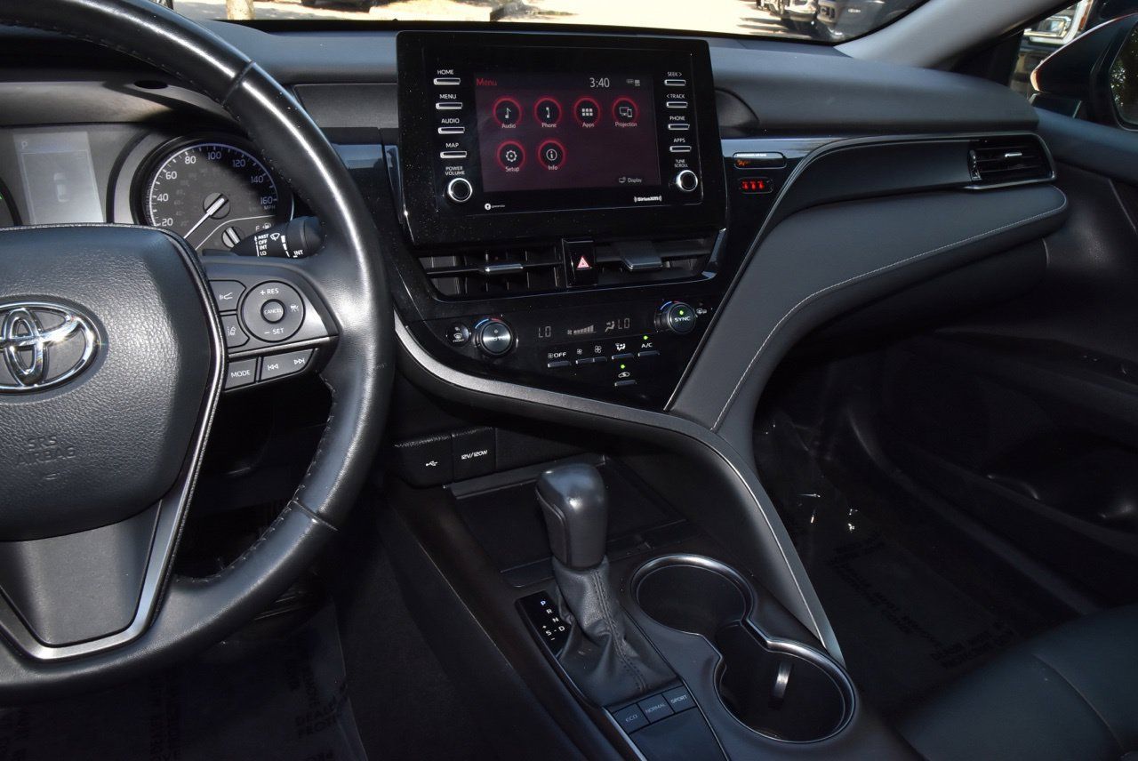 Used 2022 Toyota Camry SE w/ Convenience Package FWD image 25