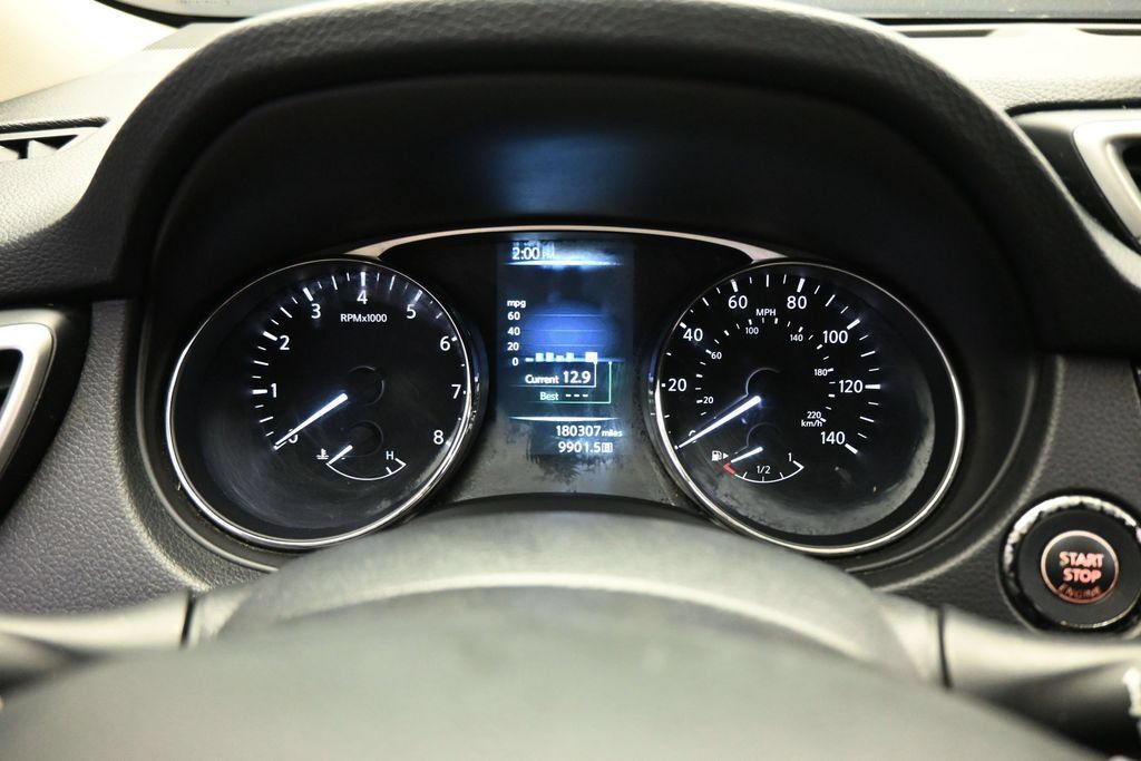 Used 2015 Nissan Rogue SV AWD/4WD image 15