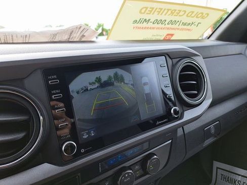 Certified 2023 Toyota Tacoma TRD Sport w/ Advanced Technology Package AWD/4WD image 17