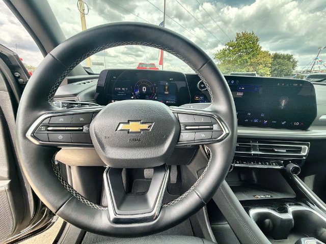 Certified 2026 Chevrolet Traverse LT FWD image 11