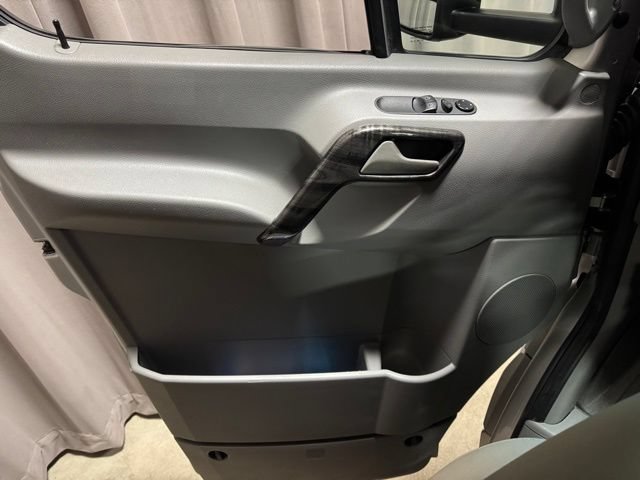 Used 2018 Mercedes-Benz Sprinter 3500 image 10