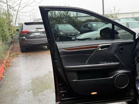 Used 2018 Lexus RX 350L AWD image 24