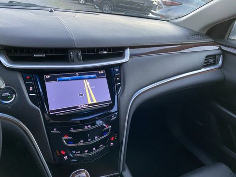 Used 2017 Cadillac XTS Luxury image 13