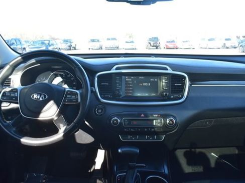 Used 2019 Kia Sorento EX FWD image 36